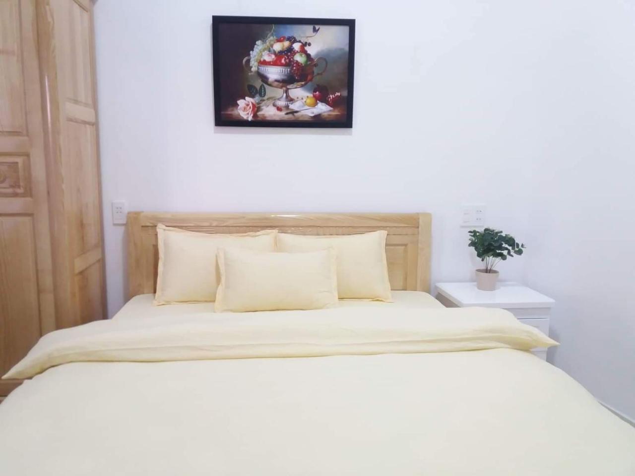Strawberry Hotel Dalat Exterior photo